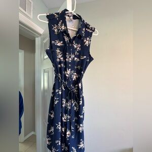 EUC NO BOUNDARIES DRESS SIZE MEDIUM